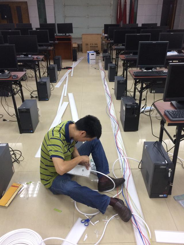 网络工程师如何赚外快?80台电脑的培训中心从无到有的组建过程 骚操作 第11张 网络工程师如何赚外快?80台电脑的培训中心从无到有的组建过程 骚操作 第11张